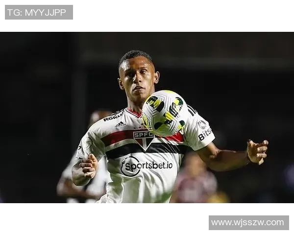 今年崭露头角的足球新星们引领潮流展现无限潜力与激情 今年崭露头角的足球新星们引领潮流展现无限潜力与激情