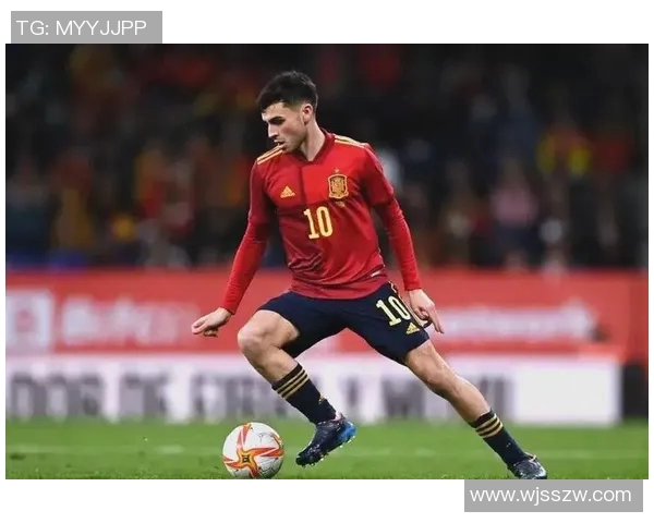 回响足球明星揭秘他在绿茵场上的传奇故事与辉煌成就