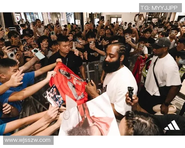 NBA篮球明星泼凉水引发热议球迷反应不一赛季前景堪忧